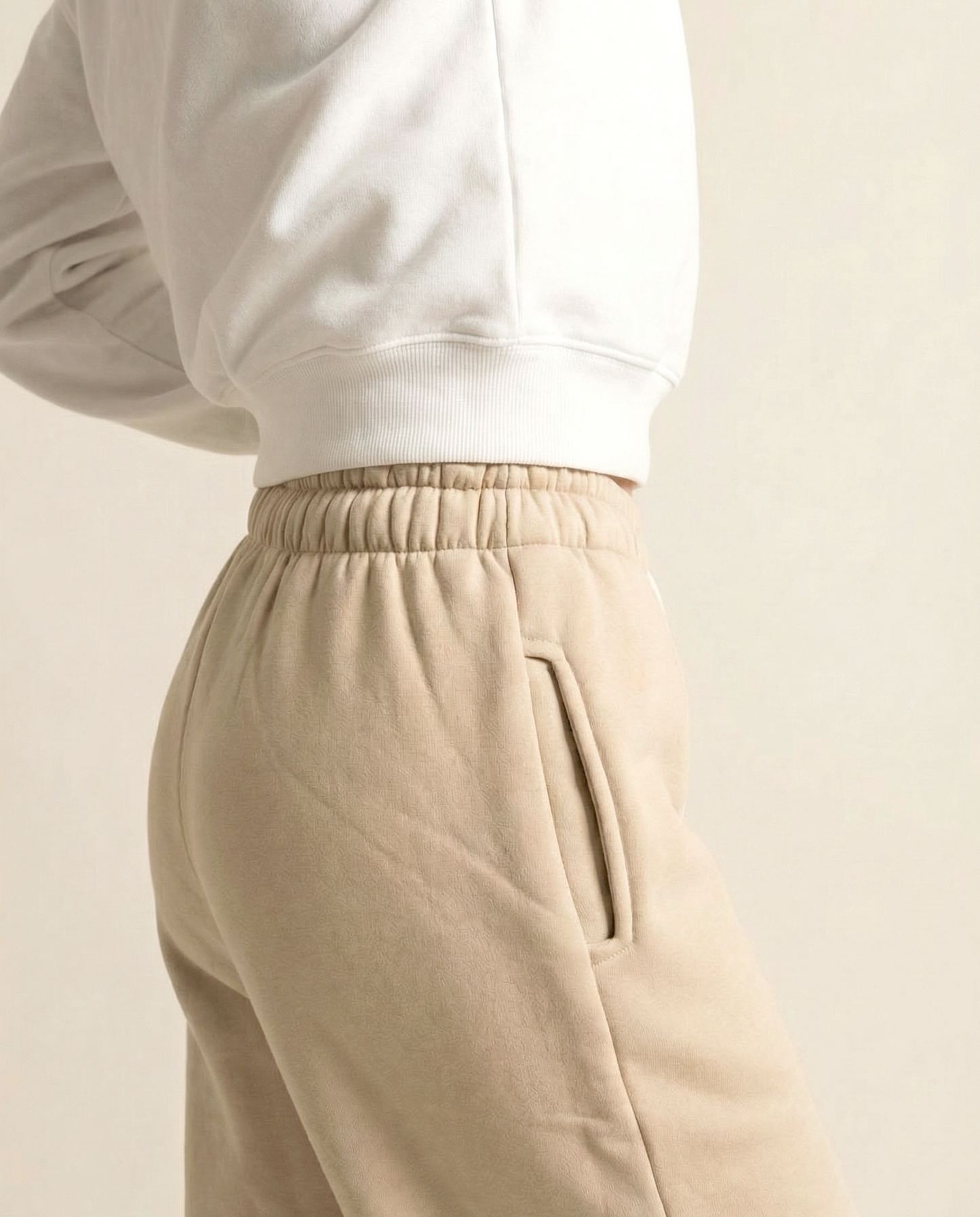Winter Beige Sleekpants